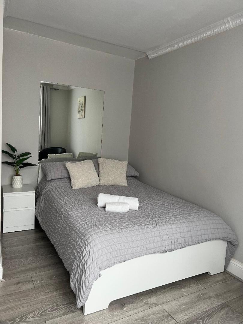 London Property Apartments For Up To 6, Next To Big Ben & London Eye Εξωτερικό φωτογραφία